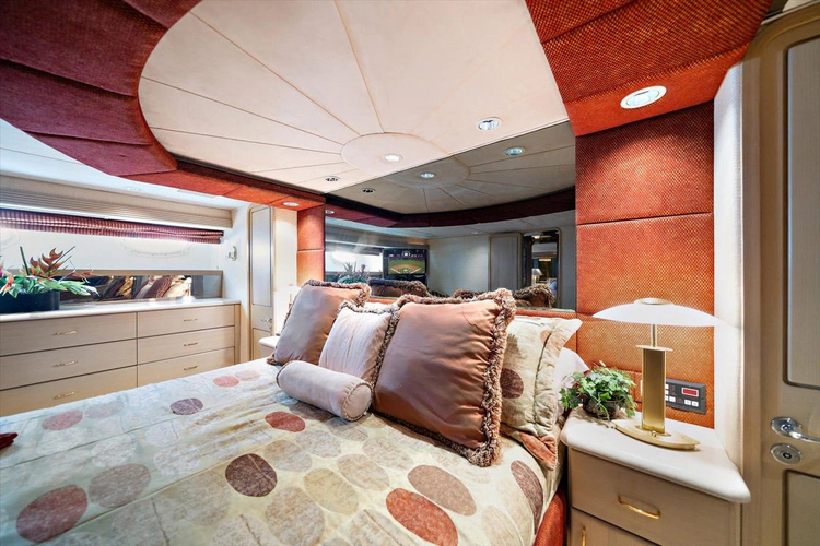 Think B.i.g Yacht Photos Pics 