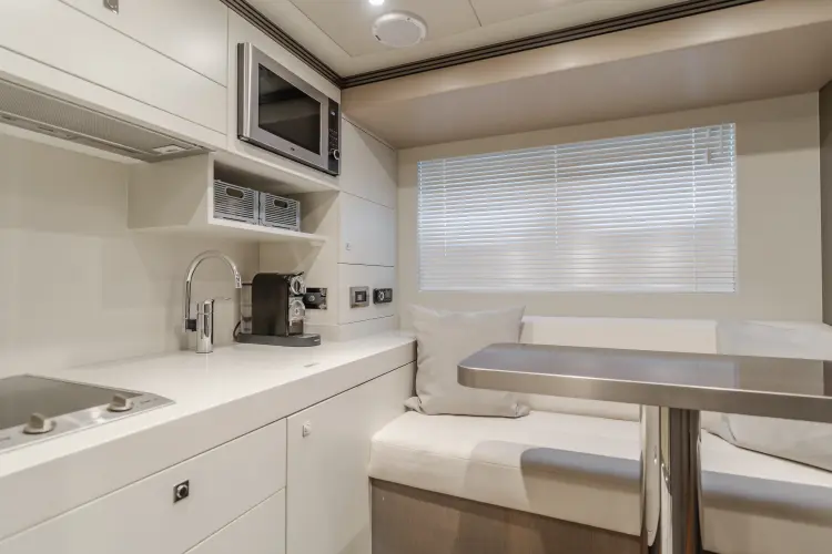 Gyrfalcon Yacht Photos Pics 