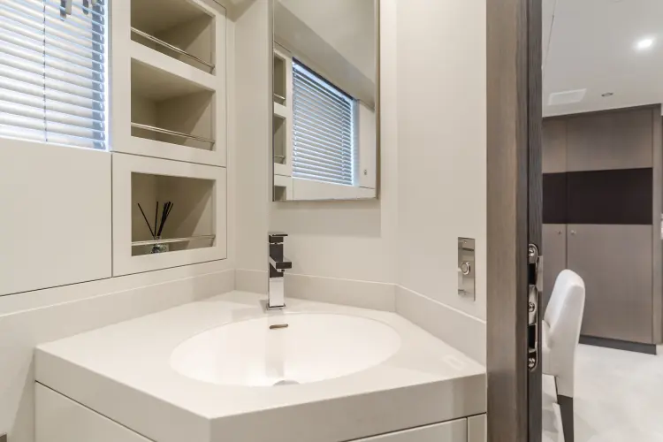 Gyrfalcon Yacht Photos Pics 