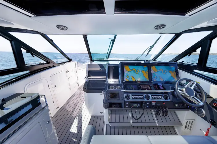 Cosmetic Sturgeon Yacht Photos Pics 