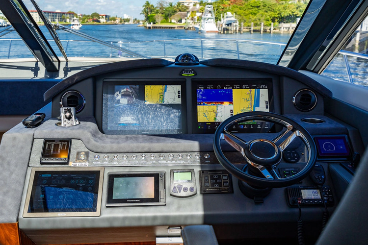 El Mar V Yacht Photos Pics 