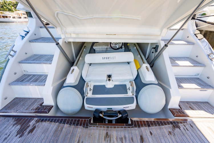 El Mar V Yacht Photos Pics 