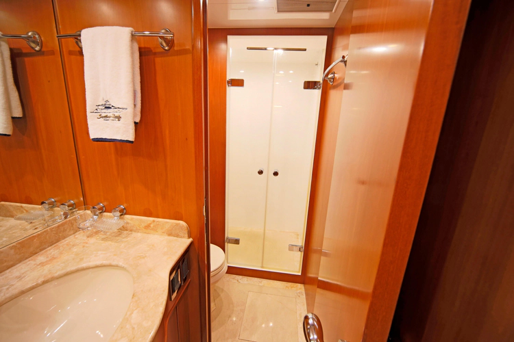 Southern Lady Yacht Photos Pics 