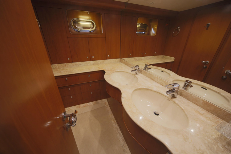 Southern Lady Yacht Photos Pics 