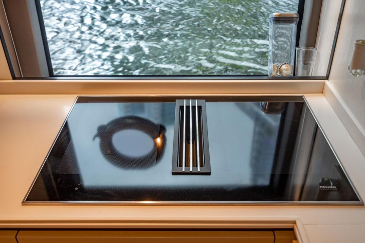 Snack Money Yacht Photos Pics 