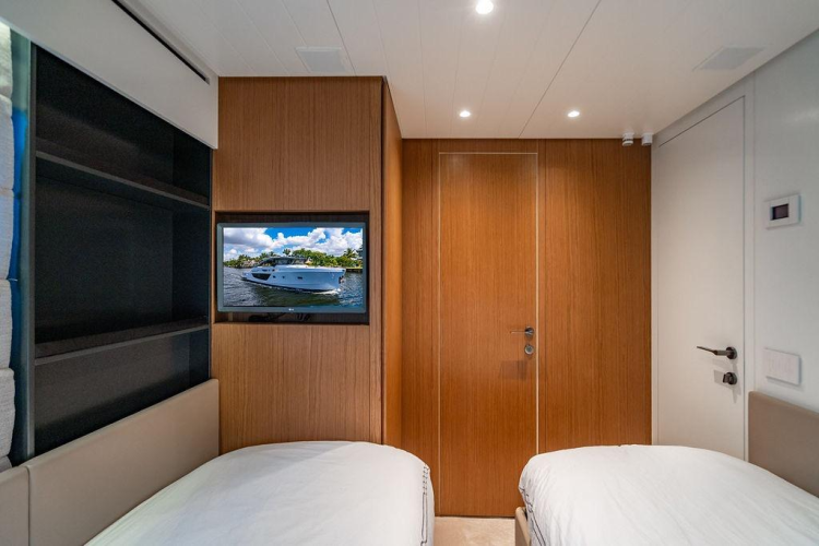 Snack Money Yacht Photos Pics 