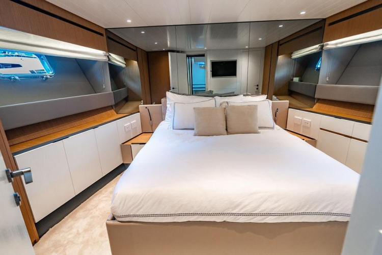 Snack Money Yacht Photos Pics 