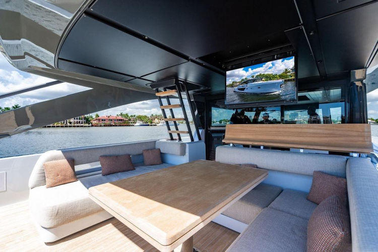 Snack Money Yacht Photos Pics 