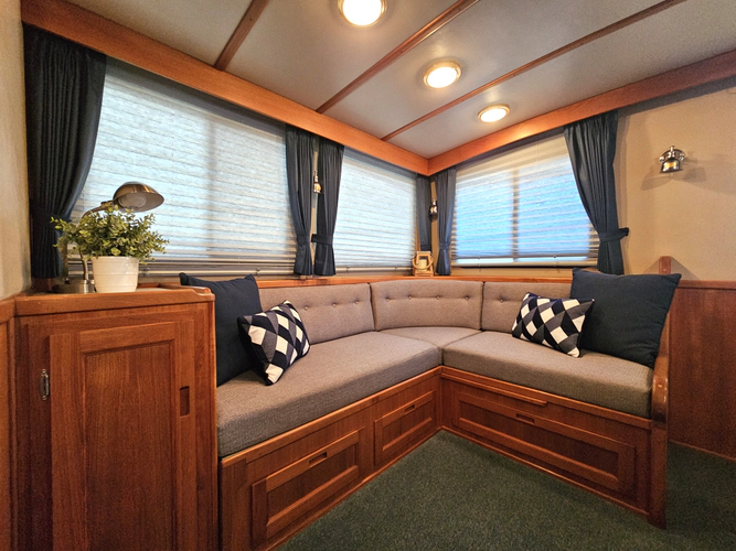 Endurance Yacht Photos Pics 