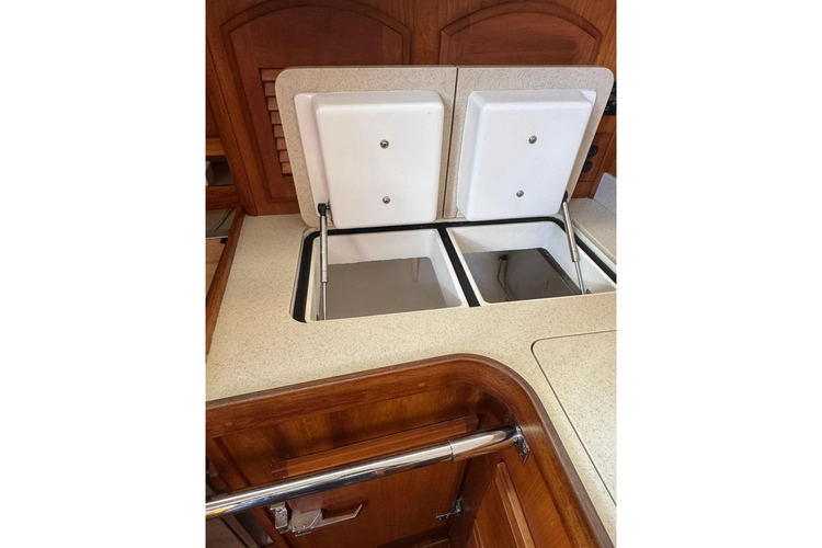 Lady Slipper Yacht Photos Pics 