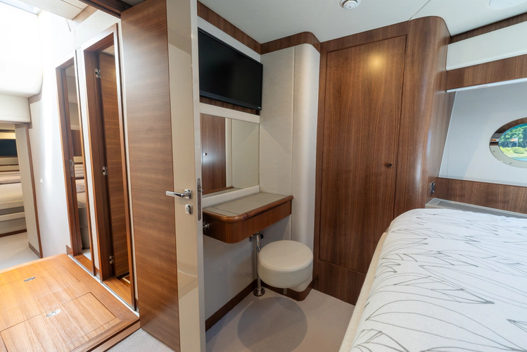 Lyrica Yacht Photos Pics 