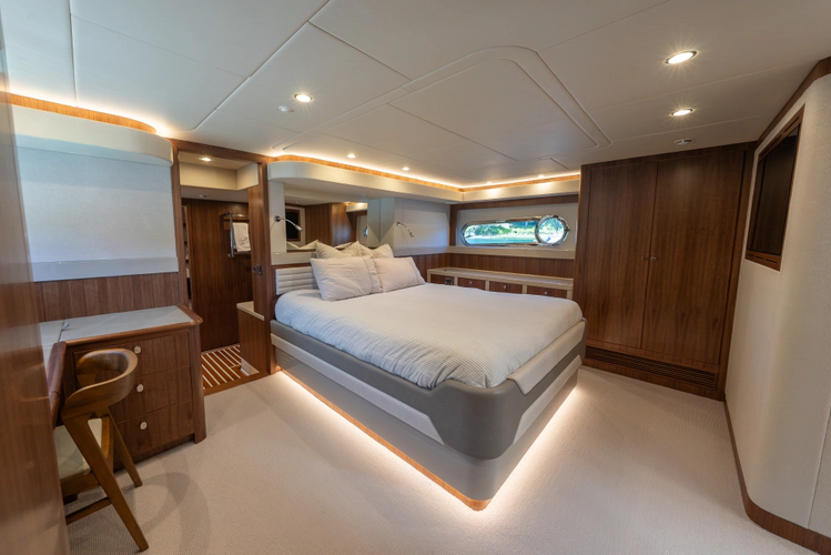 Lyrica Yacht Photos Pics 
