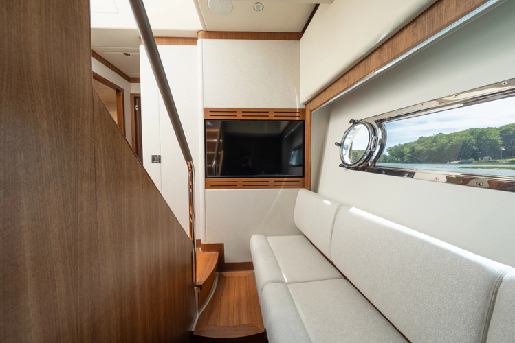 Lyrica Yacht Photos Pics 