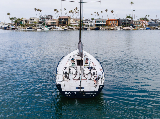 Raven Yacht Photos Pics 