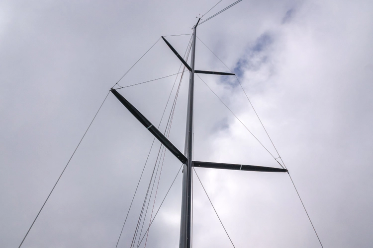 Raven Yacht Photos Pics 