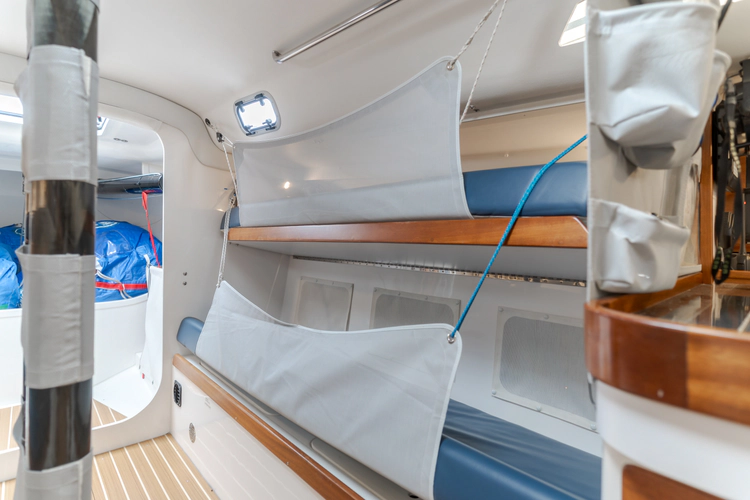 Raven Yacht Photos Pics 