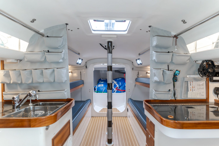 Raven Yacht Photos Pics 