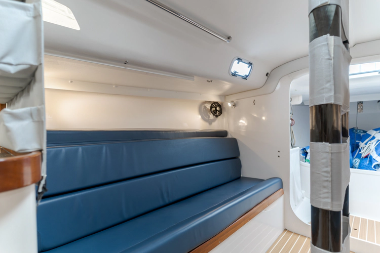 Raven Yacht Photos Pics 