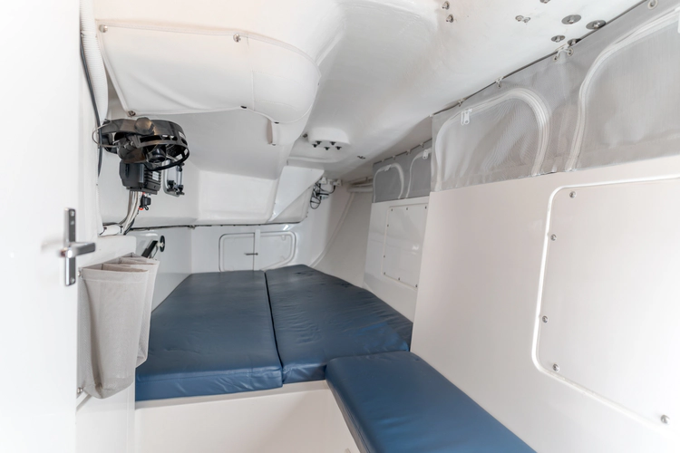 Raven Yacht Photos Pics 
