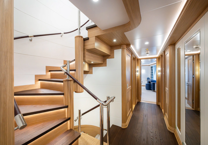 Seven Seas Yacht Photos Pics 