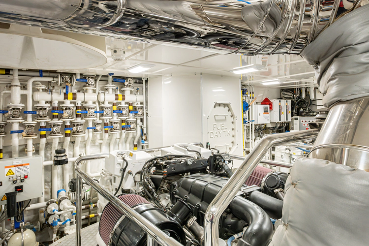 Seven Seas Yacht Photos Pics 