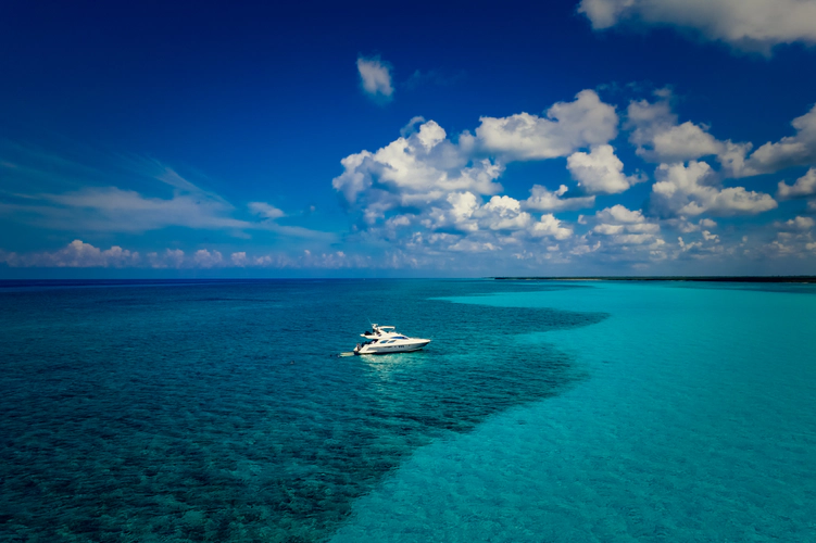 Belle Yacht Photos Pics 