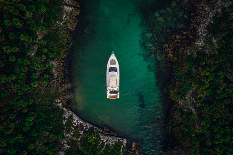 Belle Yacht Photos Pics 