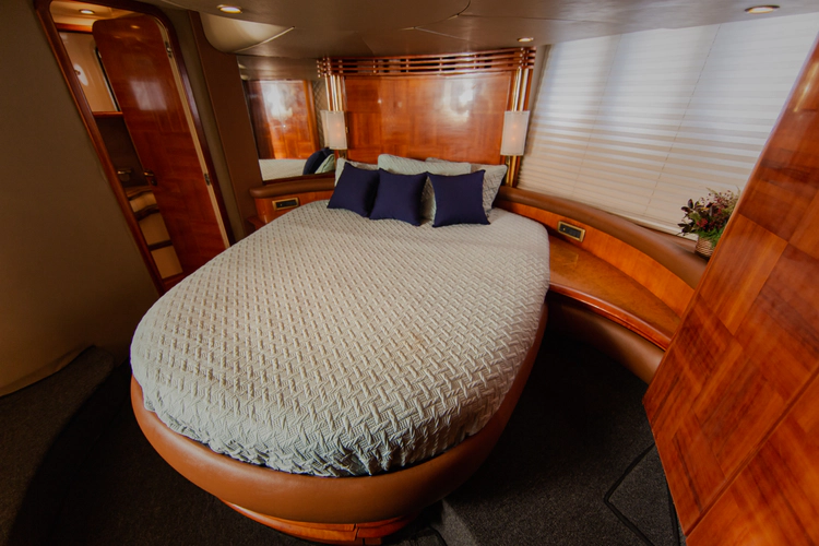 Belle Yacht Photos Pics 