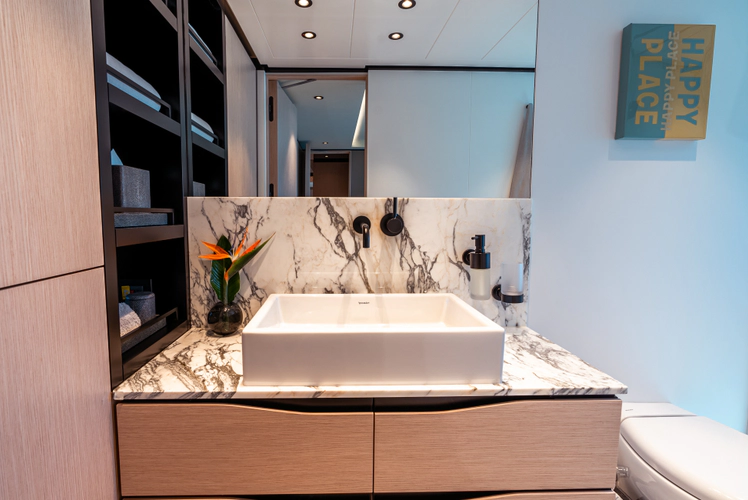 Vivace Yacht Photos Pics 