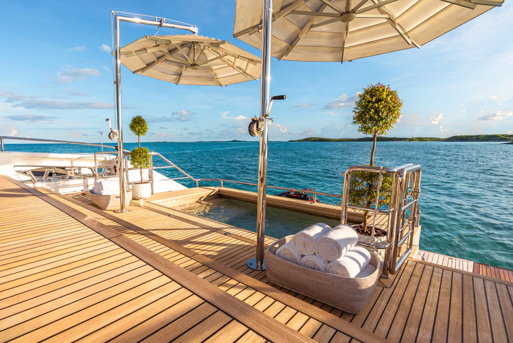 Vivace Yacht Photos Pics 