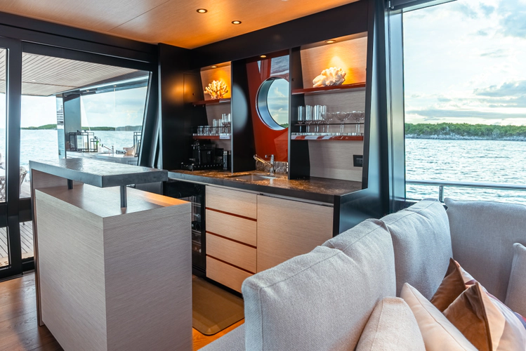 Vivace Yacht Photos Pics 