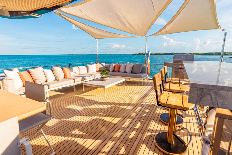 Vivace Yacht Photos Pics 