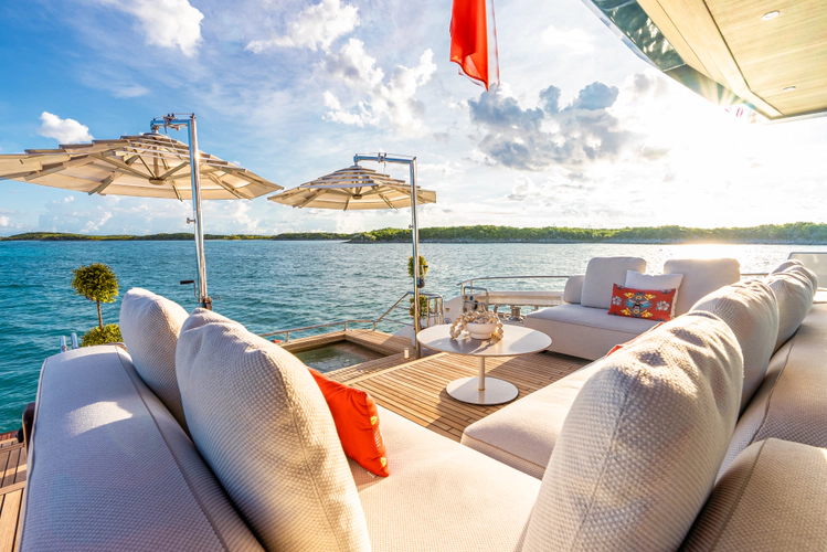 Vivace Yacht Photos Pics 