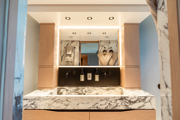 Vivace Yacht Photos Pics 