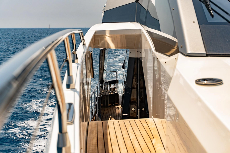  Yacht Photos Pics 