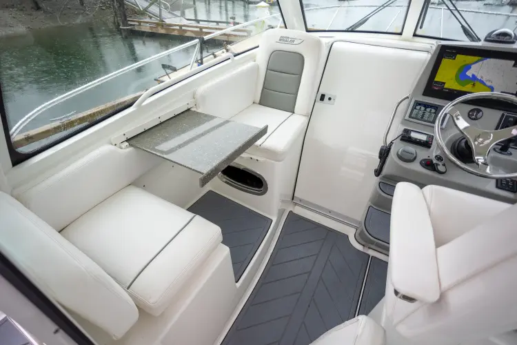 Boston Whaler 285 Yacht Photos Pics 