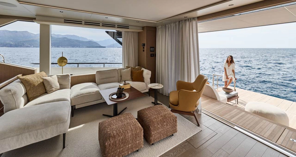 M7 Yacht Photos Pics 