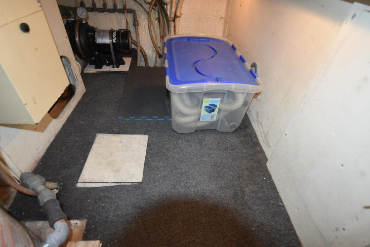 Dram-buoy Yacht Photos Pics 