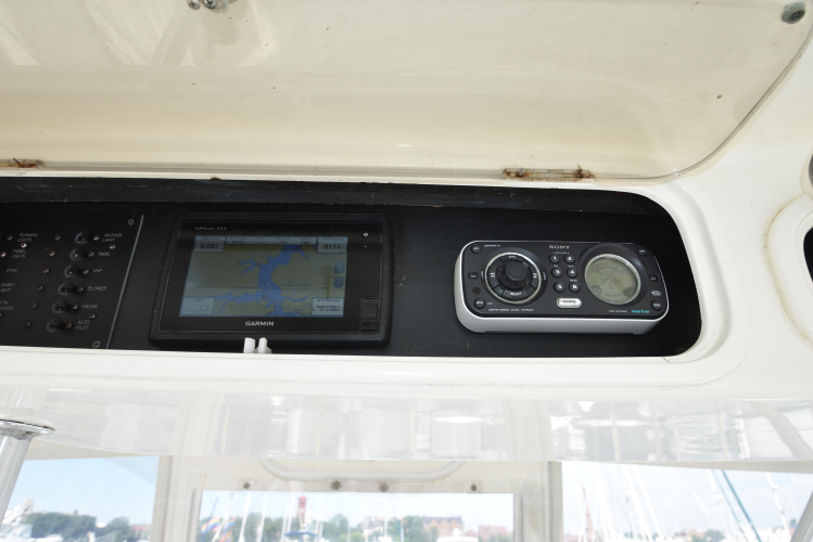 Dram-buoy Yacht Photos Pics 