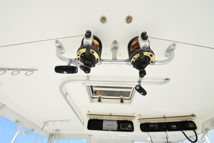 Dram-buoy Yacht Photos Pics 