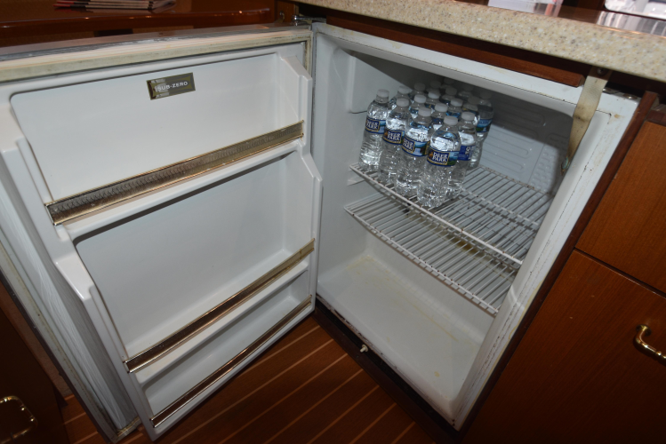 Dram-buoy Yacht Photos Pics 