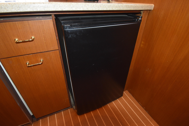 Dram-buoy Yacht Photos Pics 