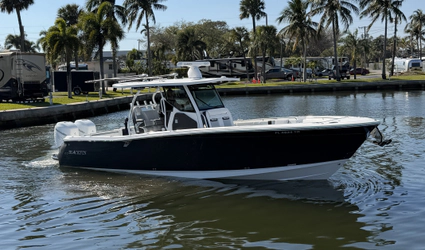 33' Blackfin 2023