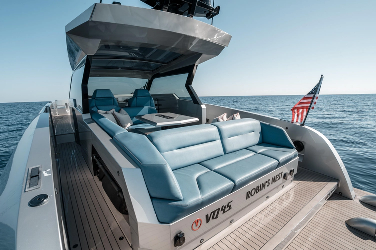 Robin's Nest Yacht Photos Pics 