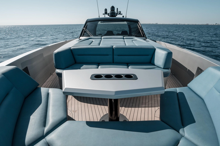 Robin's Nest Yacht Photos Pics 