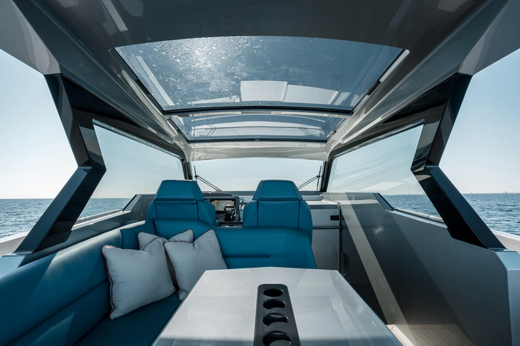 Robin's Nest Yacht Photos Pics 