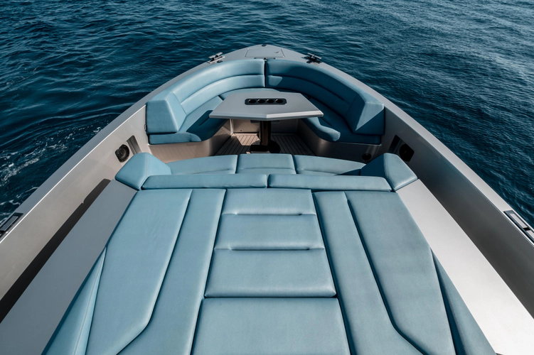 Robin's Nest Yacht Photos Pics 