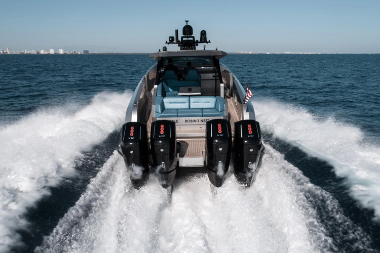 Robin's Nest Yacht Photos Pics 