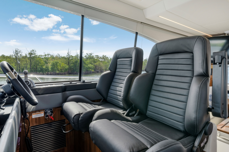 505 Suv Yacht Photos Pics 