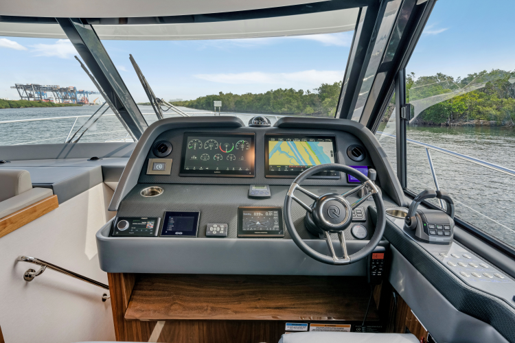 505 Suv Yacht Photos Pics 